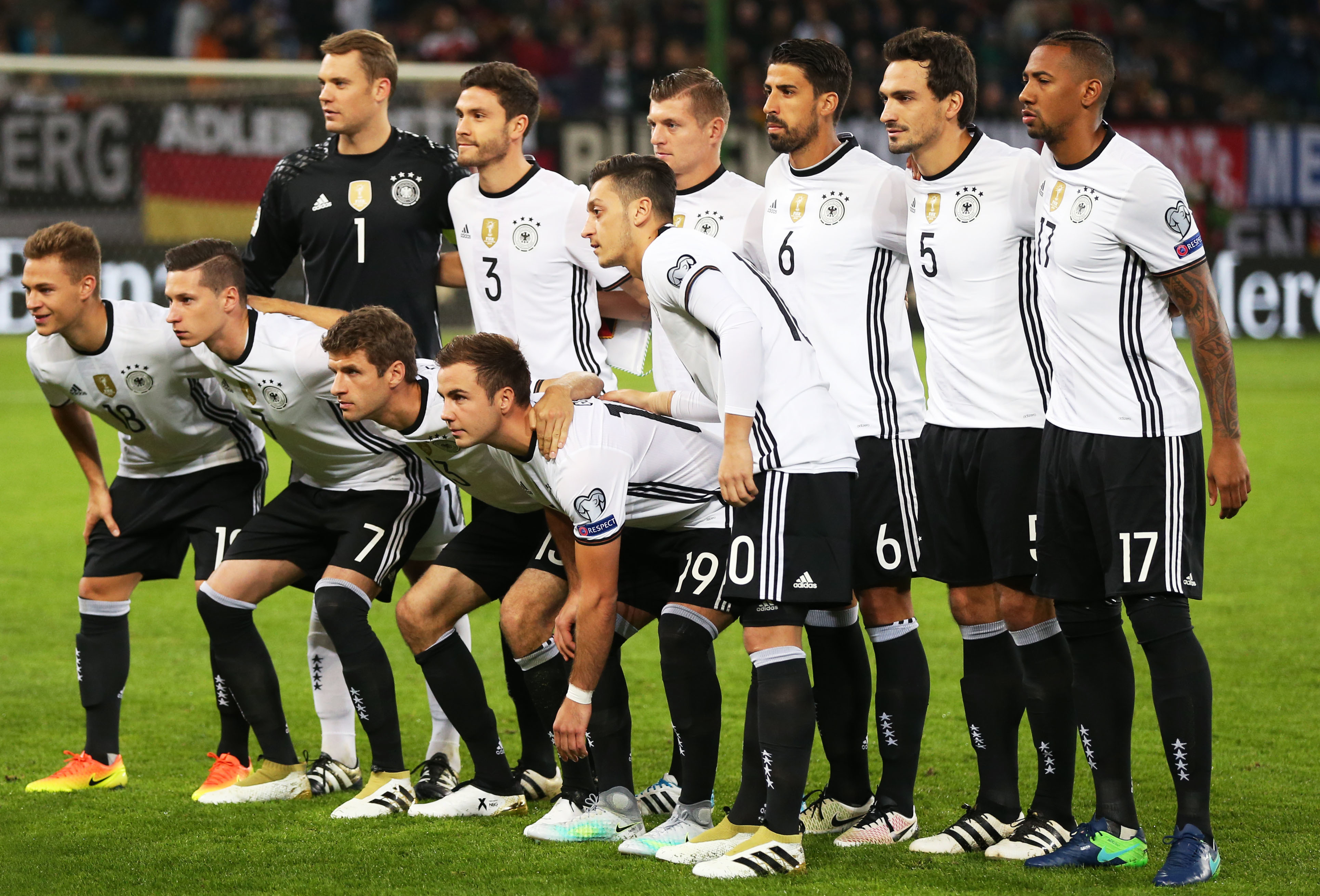 西媒：梅西下榻酒店距诺坎普仅1分钟车程（西媒称：梅西所住酒店距诺坎普开车仅需1分钟）